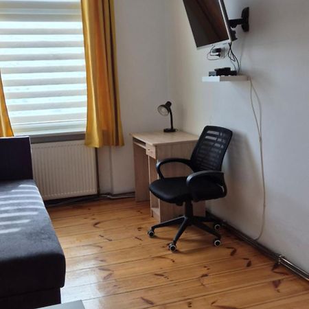 Hostel Tulip - Pokoj Jednoosobowy Nr 3 Ze Wspolna Lazienka I Kuchnia Szczecin Buitenkant foto