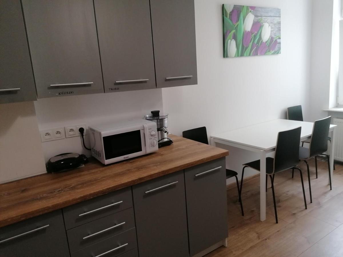 Hostel Tulip - Pokoj Jednoosobowy Nr 3 Ze Wspolna Lazienka I Kuchnia Szczecin Buitenkant foto