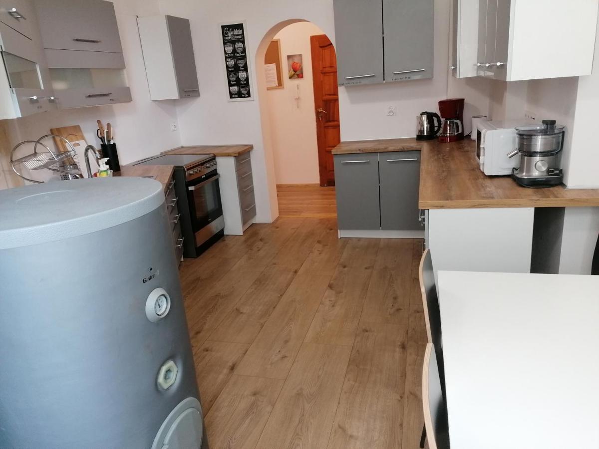 Hostel Tulip - Pokoj Jednoosobowy Nr 3 Ze Wspolna Lazienka I Kuchnia Szczecin Buitenkant foto