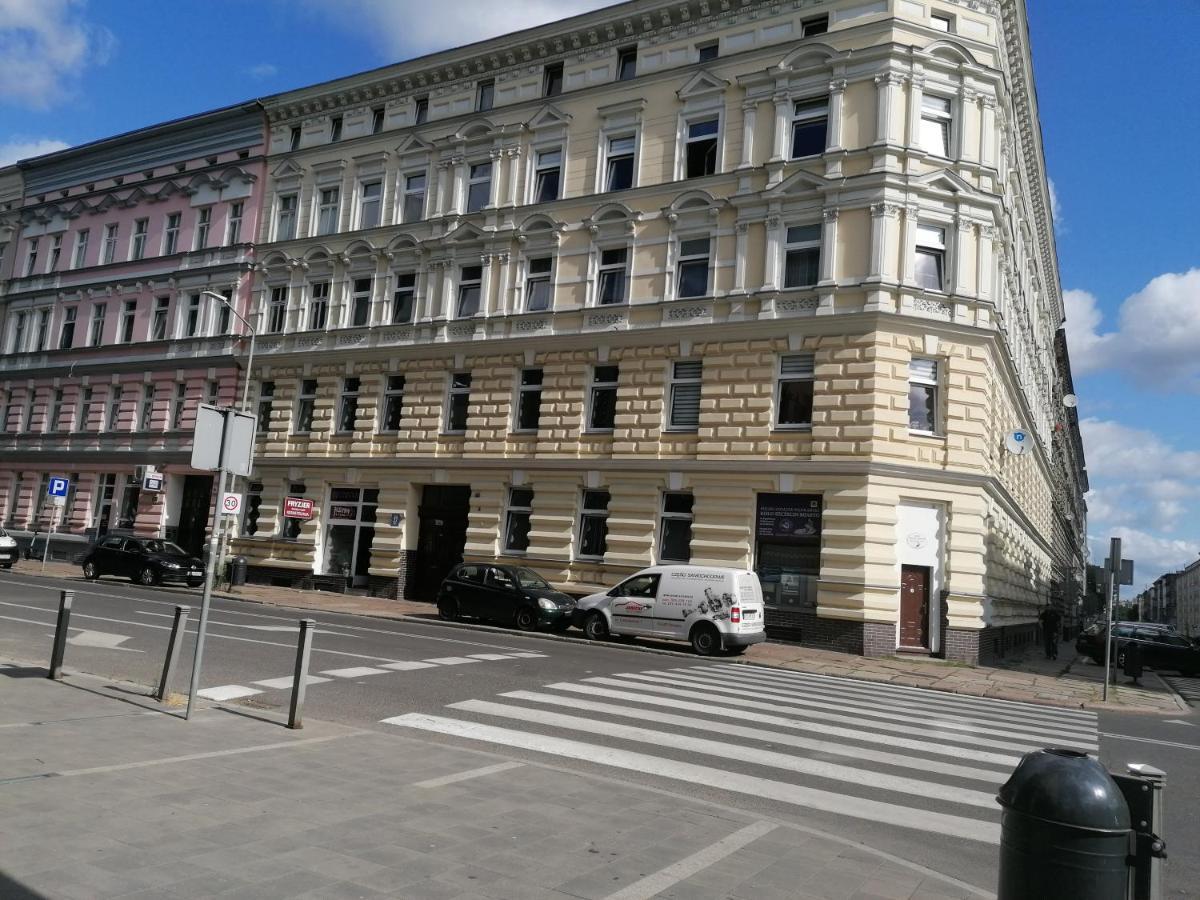 Hostel Tulip - Pokoj Jednoosobowy Nr 3 Ze Wspolna Lazienka I Kuchnia Szczecin Buitenkant foto